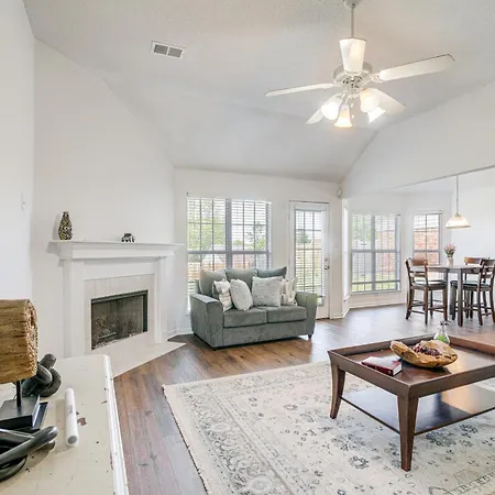 Southaven Home Large Backyard, Quiet Neighborhood